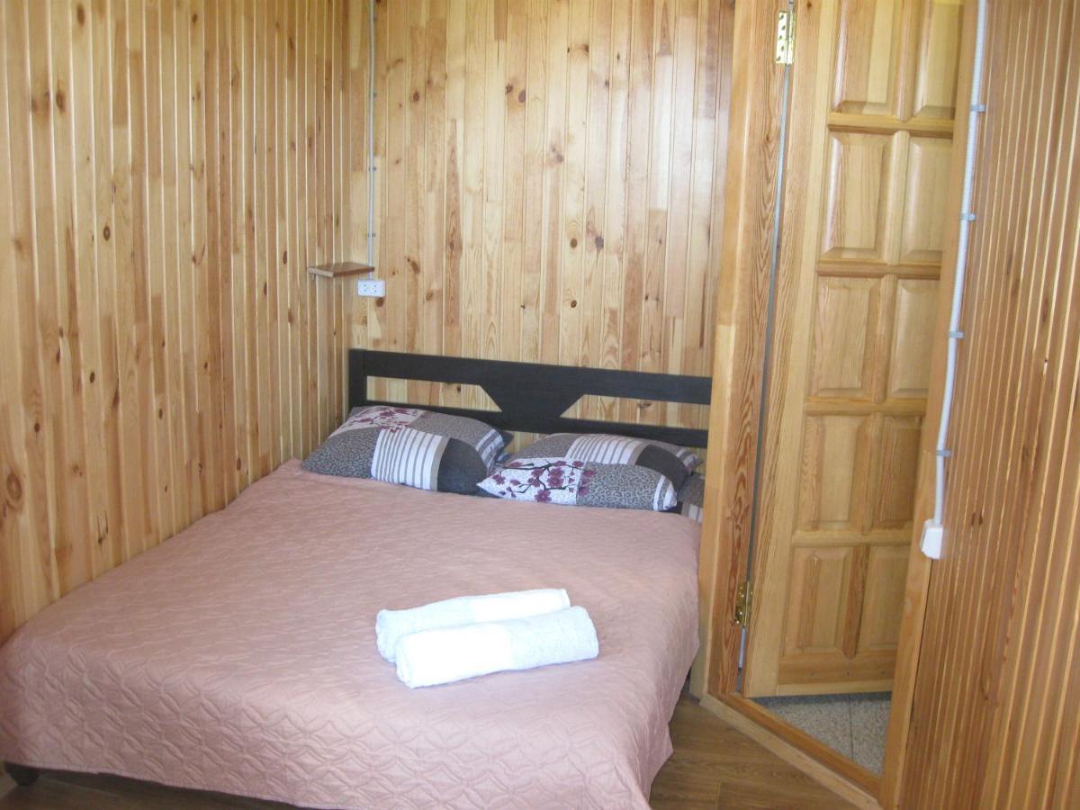 Уютный Домик 133 Причал. Hotel Odessa Buitenkant foto